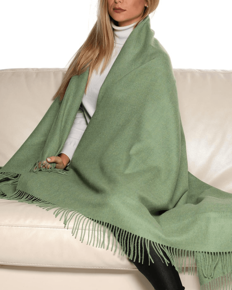 
                
                    Load image into Gallery viewer, Peruvian Nuna Blanket Qanti Alpaca Wool Blanket
                
            