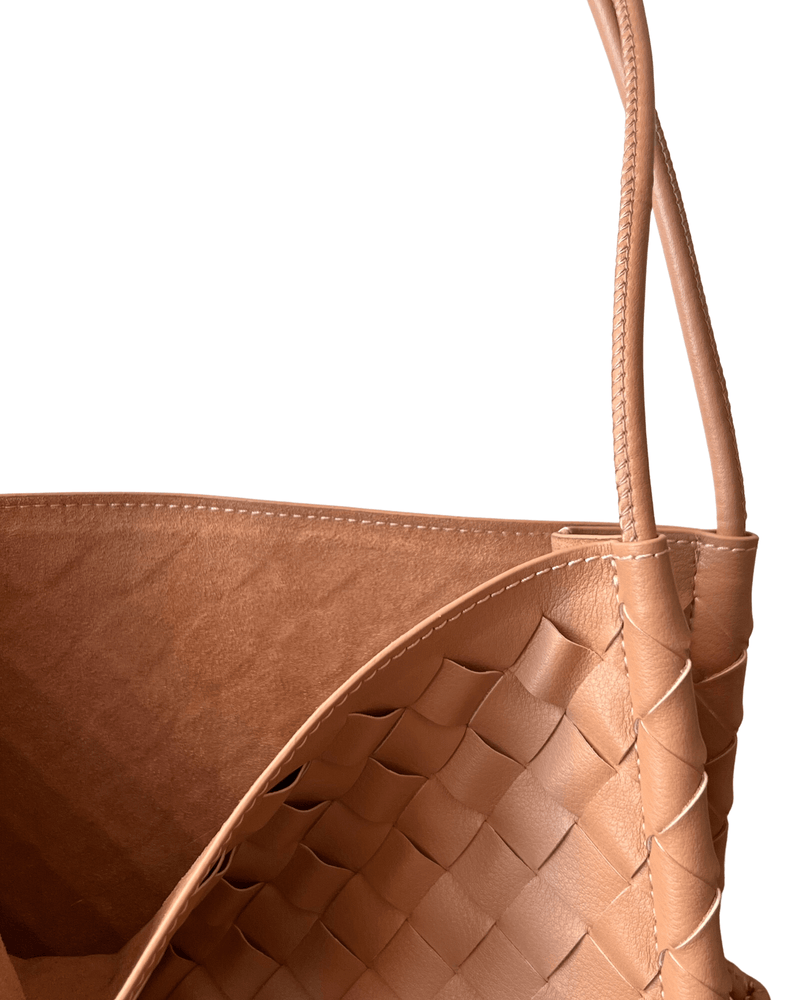 Peruvian Nuna Handbags Chicama Leather Tote Bag