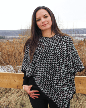 Chaska Handwoven Alpaca Wool Poncho-Peruvian Nuna