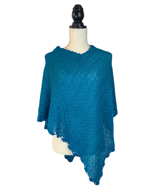 Chaska Handwoven Alpaca Wool Poncho-Peruvian Nuna