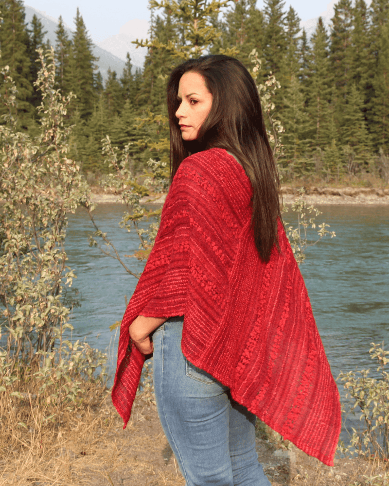 Yanaymi Handwoven Alpaca Wool Poncho-Peruvian Nuna