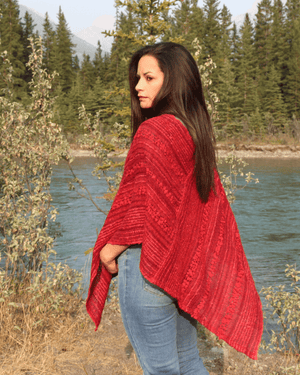 Yanaymi Handwoven Alpaca Wool Poncho-Peruvian Nuna